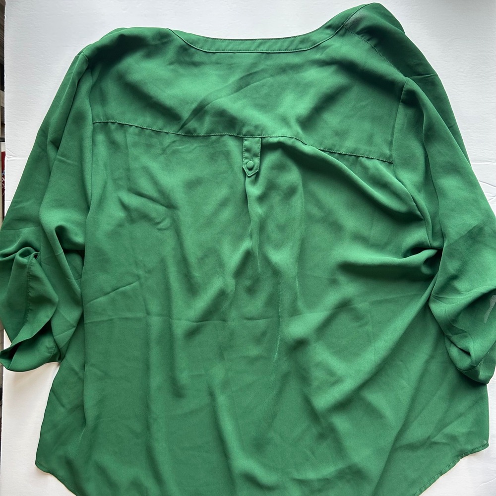 Torrid Harper Blouse Green Roll Tab Sleeve Georgette Pullover Top Size 2 - Picture 4 of 7